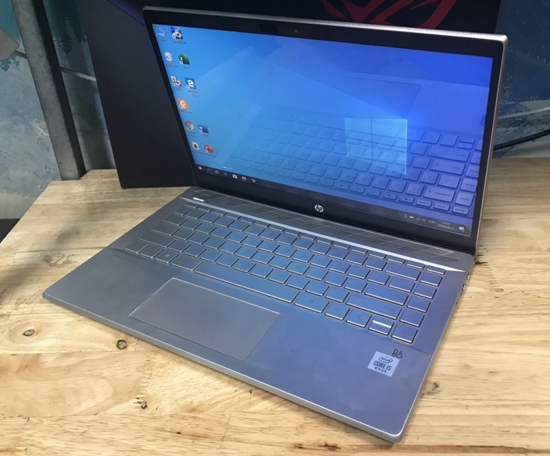 HP Pavilion 14 ce3026TU Core i5-1035G1